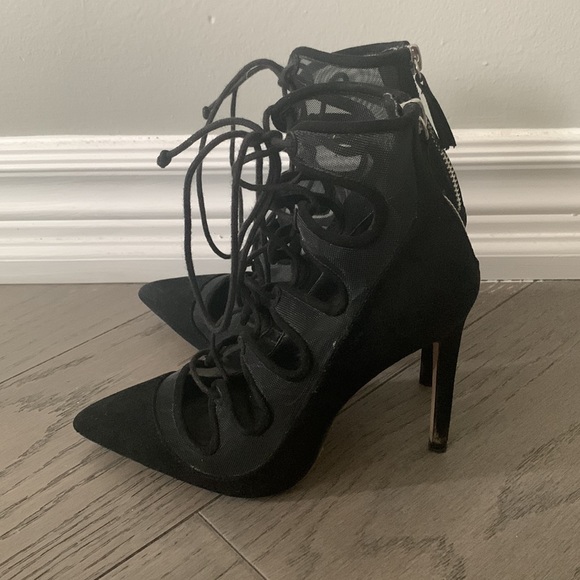 Zara Basic lace up pumps in black size 35 - Picture 10 of 13